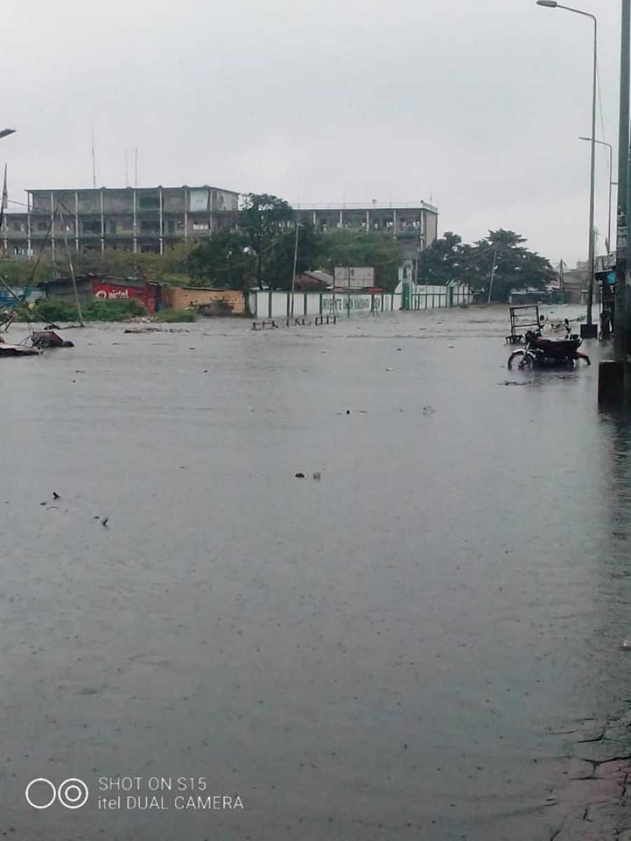 Pluie diluvienne à Kinshasa : tout le travail de "Kin Bopeto"... à l'eau !