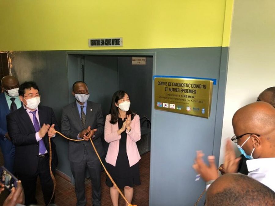 Kinshasa : Un centre de diagnostic de Covid-19 ouvert aux Cliniques Universitaires 